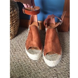 Chestnut  suede wedges